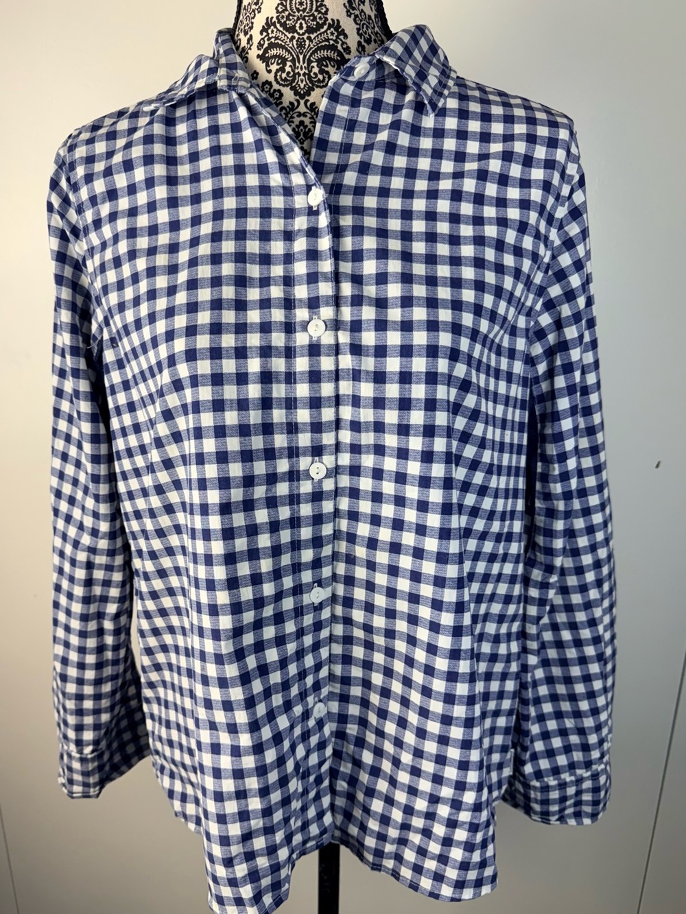 Solumbra Women’s Navy and White Gingham Button-Down sunscreen sz small SPF Shirt